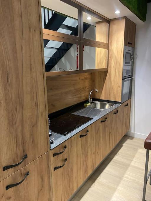 Moderno Loft En Barajas Appartamento *