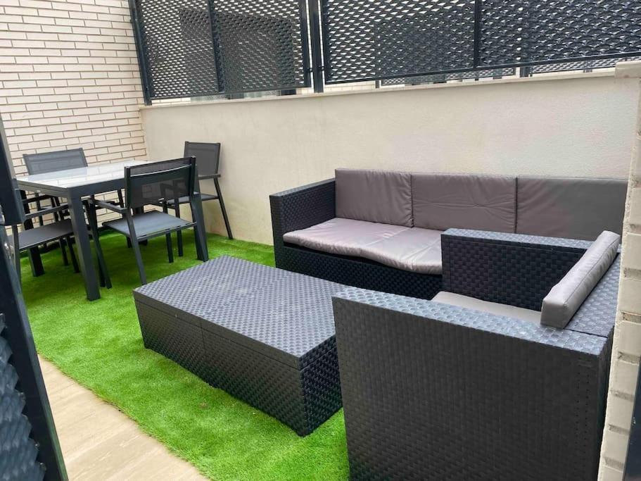 Moderno Loft En Barajas Appartement